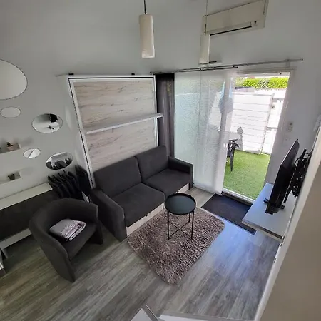 Studio Mezzanine Saint Bres. 20Min De Montpellier Exterior foto