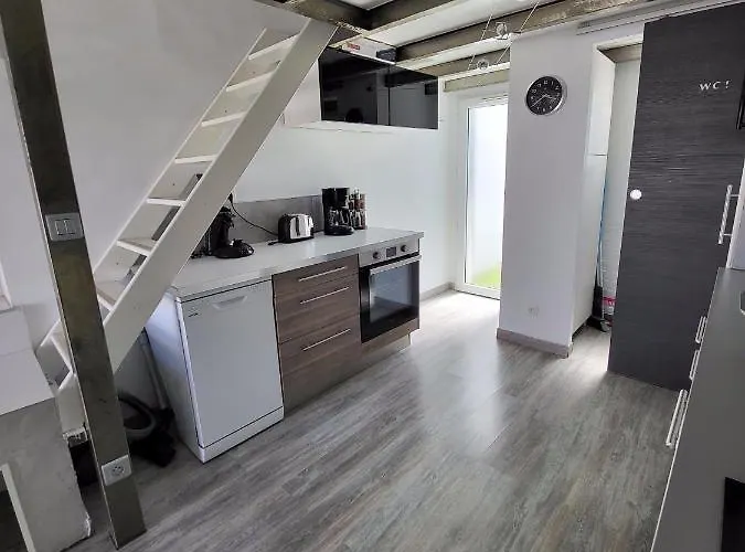 Studio Mezzanine Saint Bres. 20Min De Montpellier
