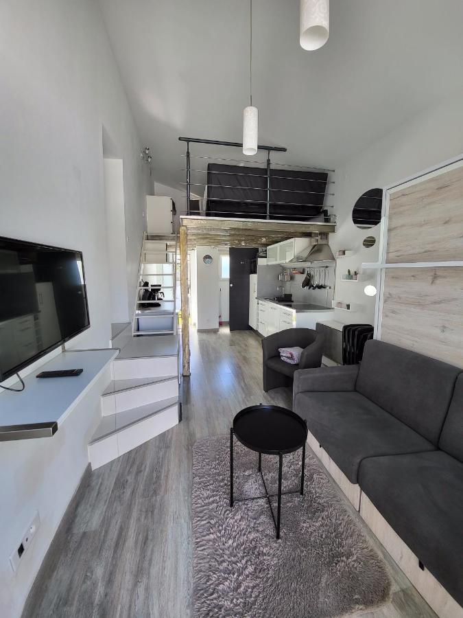 Mezzanine Bres. 20min De Montpellier Apartment